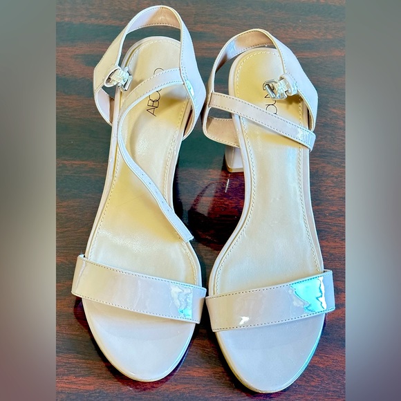 Beautiful heeled sandals the brand Abound - Picture 2 of 4